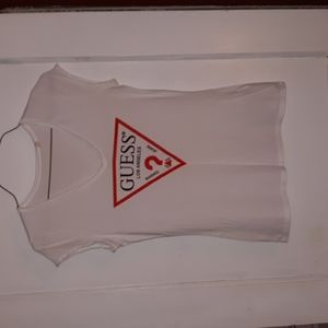 T-shirt Guess red triangle cap sleeves sporty girl distressed white